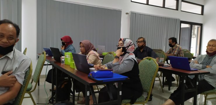 Pelatihan Penerapan E-Learning Menggunakan Platform eLDirU Bagi Dosen Agroteknologi Guna Menyiasati Proses Pembelajaran di Masa Pandemi