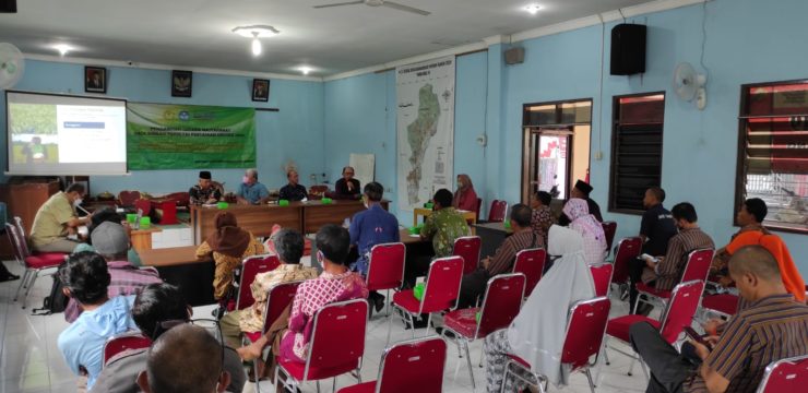 Sosialisasi dan Penyerahan Bantuan Benih Padi Varietas Unggul Faperta UNSOED Kepada Petani di Desa Binaan Banjarsari Wetan, Kecamatan Sumbang, Banyumas